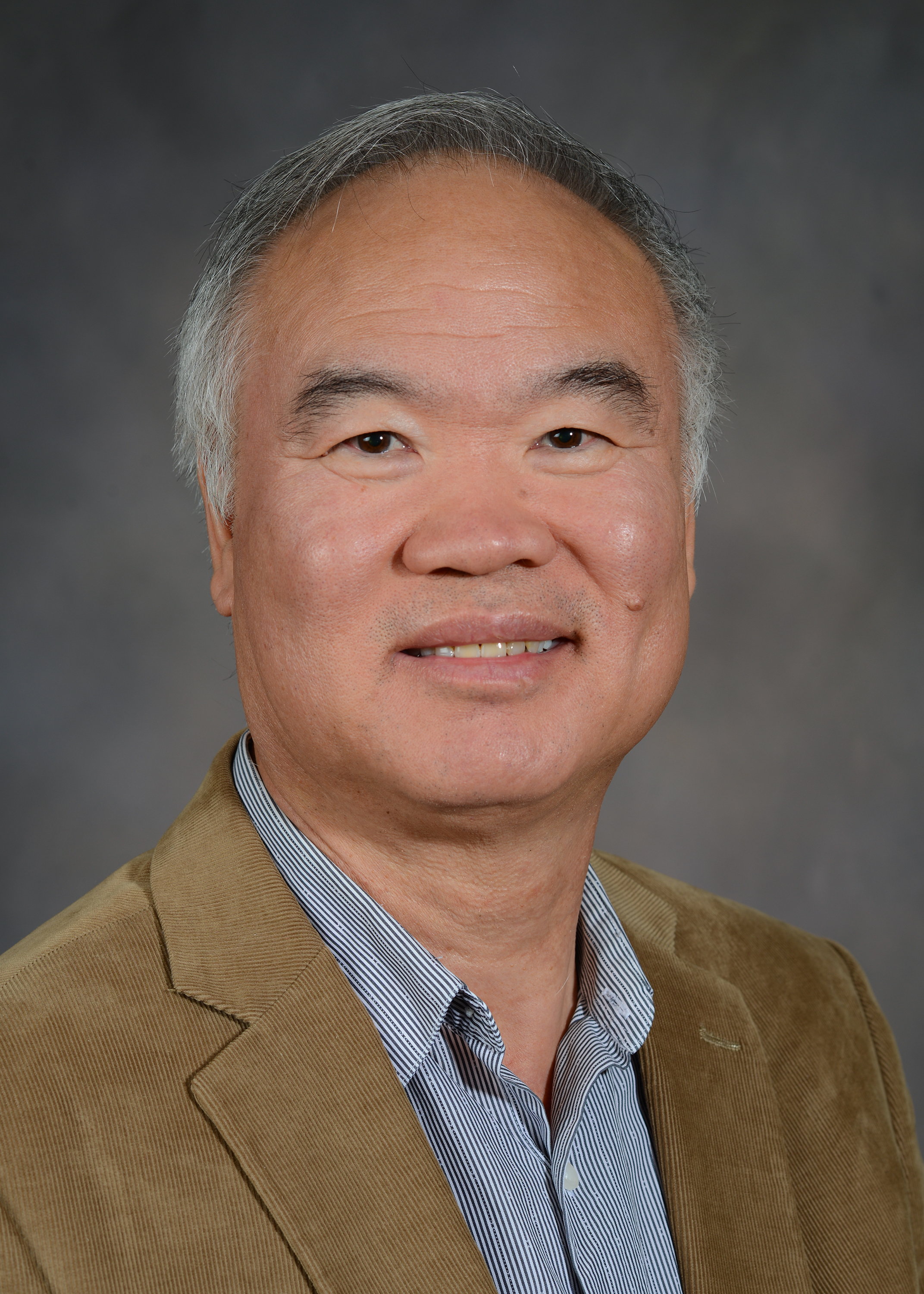 Jim Wang headshot.